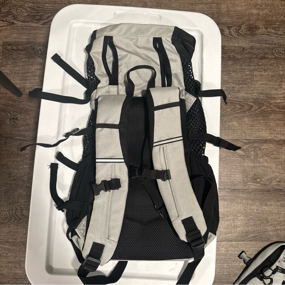 K9 Sport Sack PLUS 2 Large Light Gray Dog Carrier Backpack - Picture 3 of 5